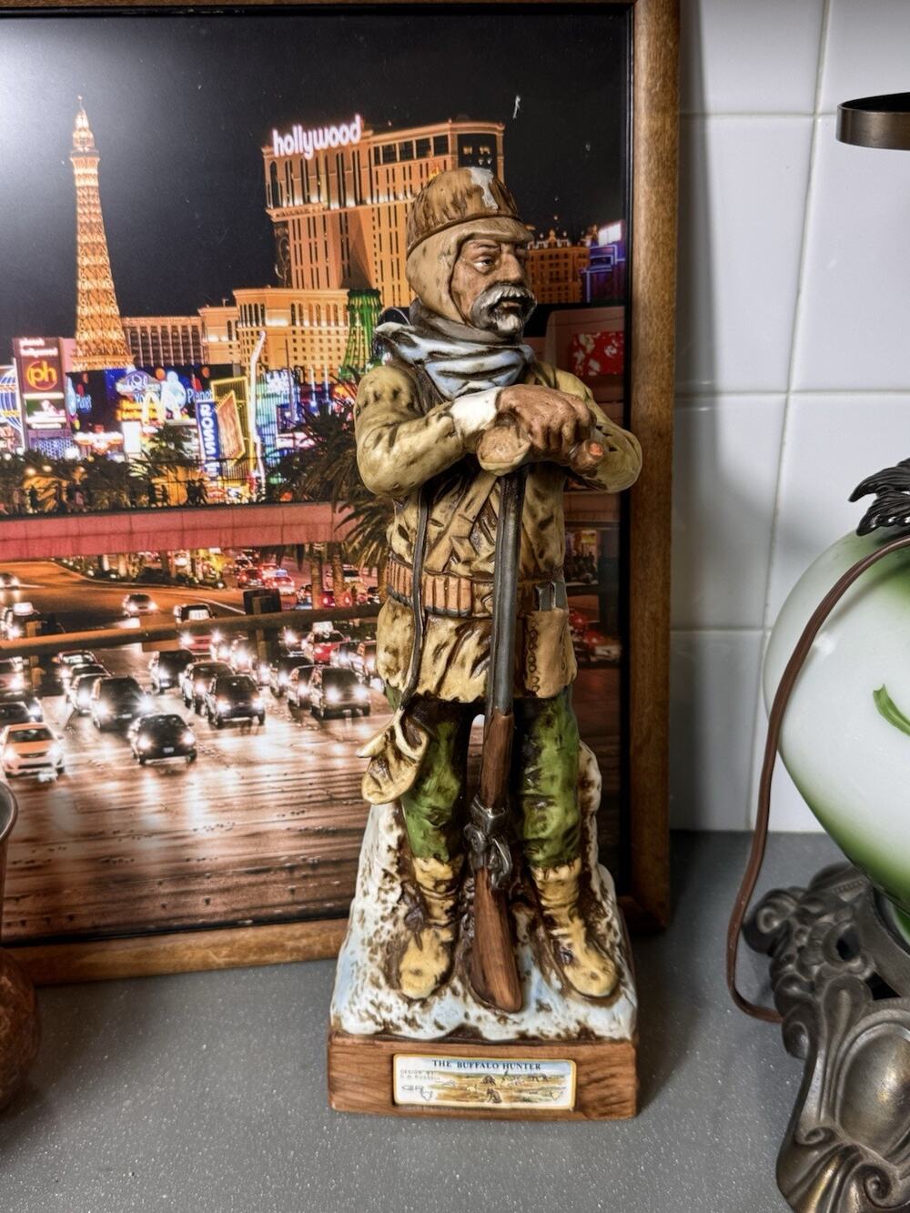 Vtg 1976 Homan The Buffalo Hunter Decanter C.M. Russell Japan 13in Western Bar